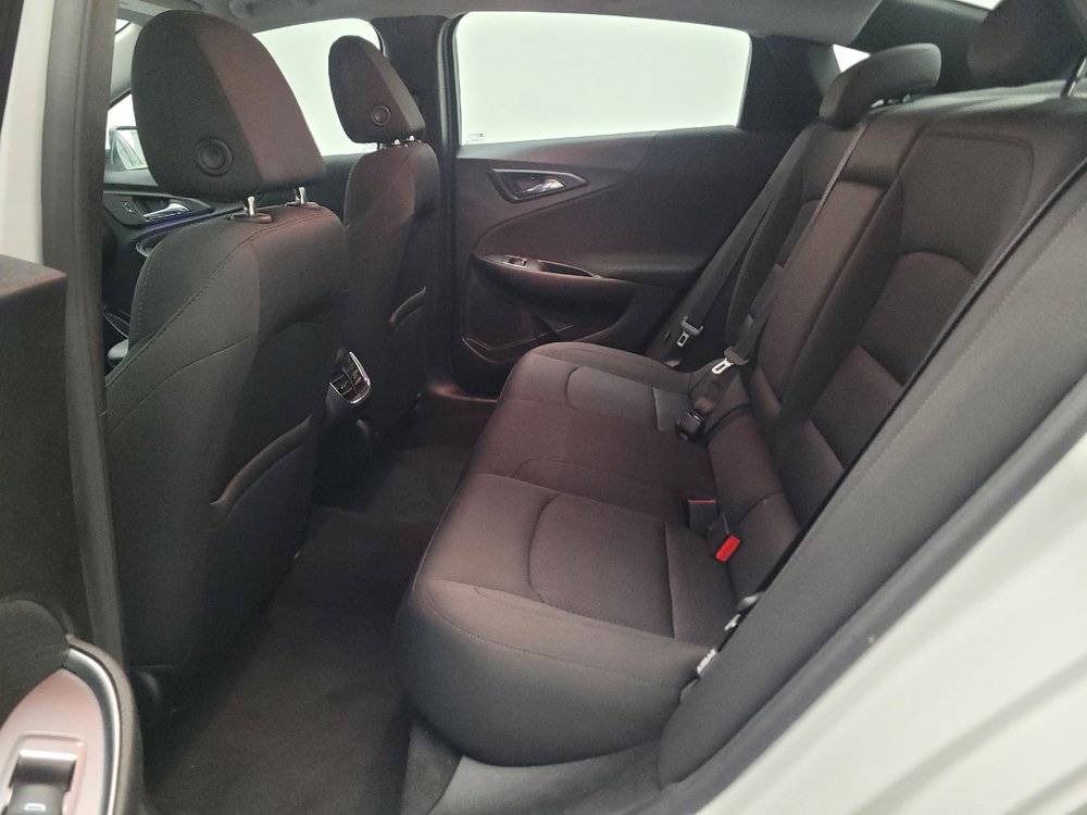 Used 2018 Chevrolet Malibu LT FWD image 18