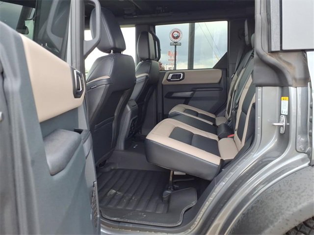 Used 2024 Ford Bronco Wildtrak image 16