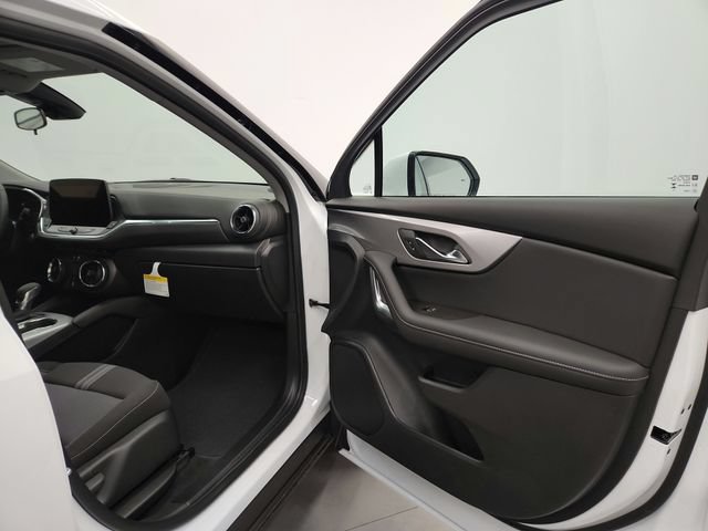 New 2026 Chevrolet Blazer LT FWD image 26