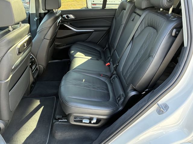Used 2025 BMW X7 xDrive40i image 29