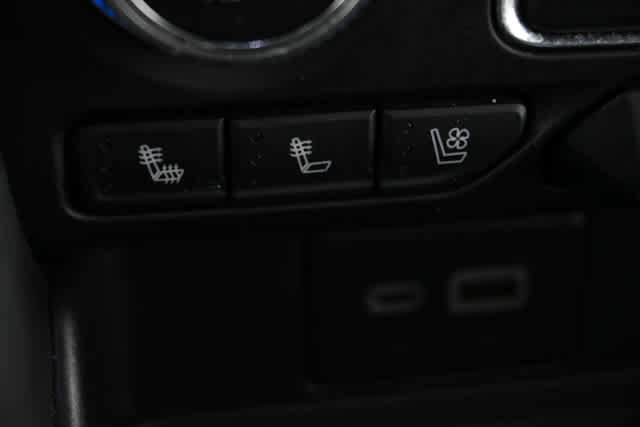 Used 2024 GMC Yukon SLT image 29