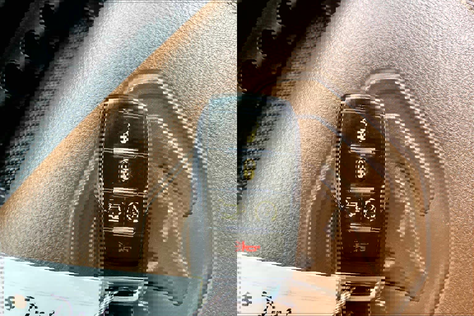 Used 2021 RAM 1500 Laramie AWD/4WD image 13