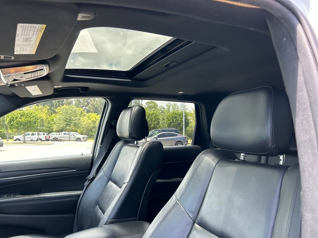 Used 2022 Jeep Grand Cherokee Limited AWD/4WD image 15