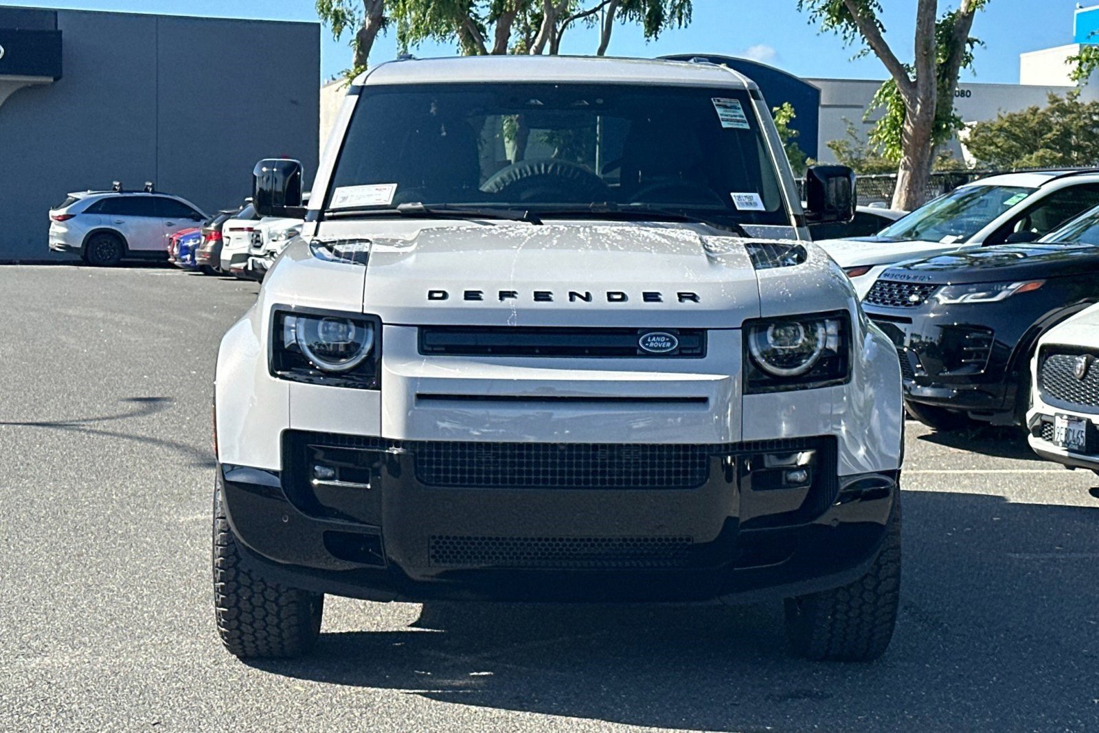 New 2026 Land Rover Defender 130 X-Dynamic SE image 7
