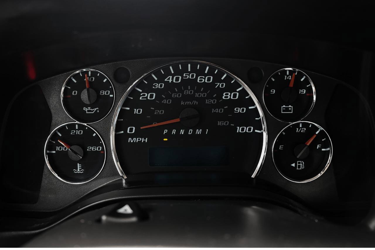 Used 2019 Chevrolet Express 2500 image 26