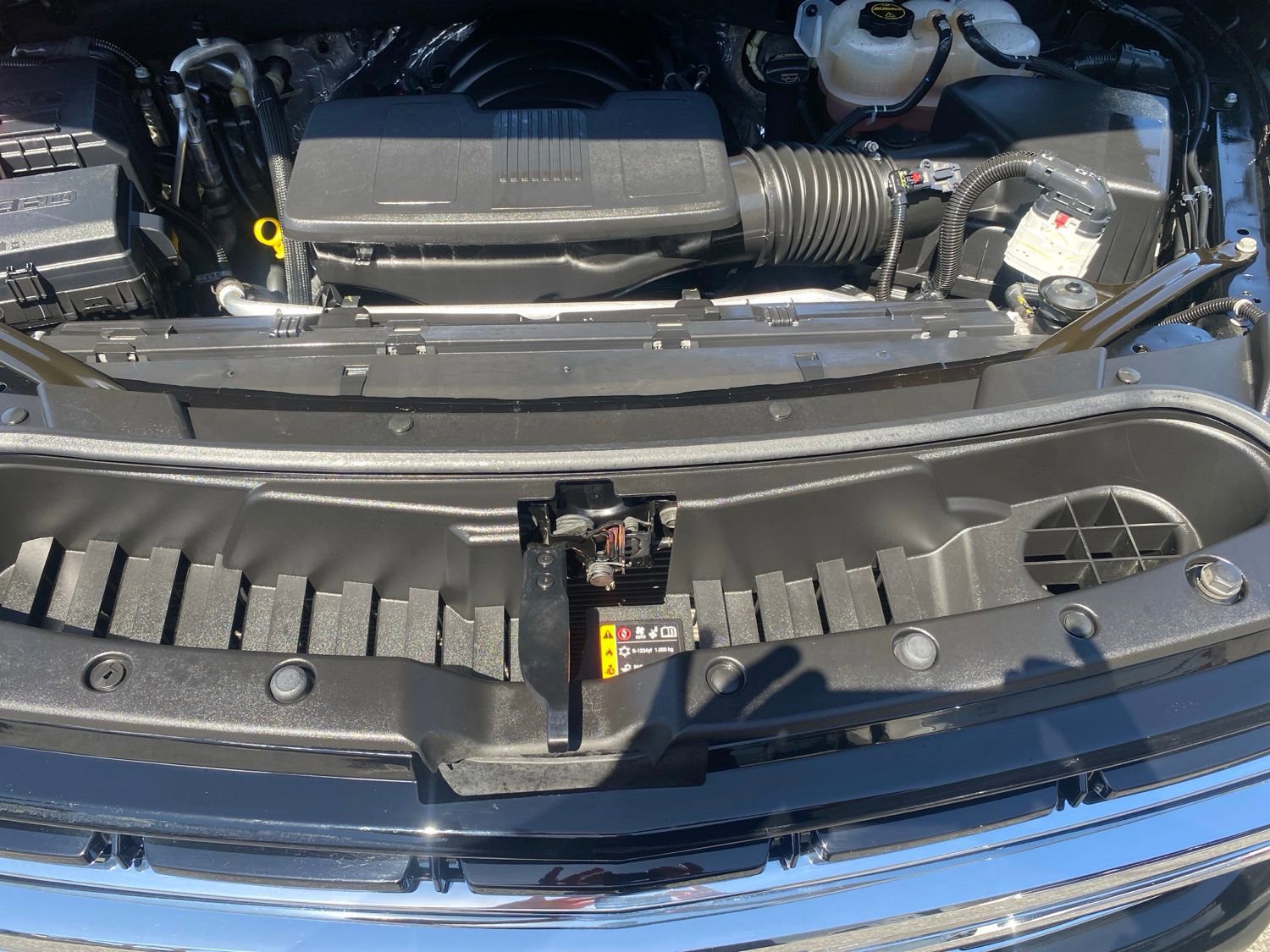 Used 2024 Chevrolet Suburban LT RWD image 28