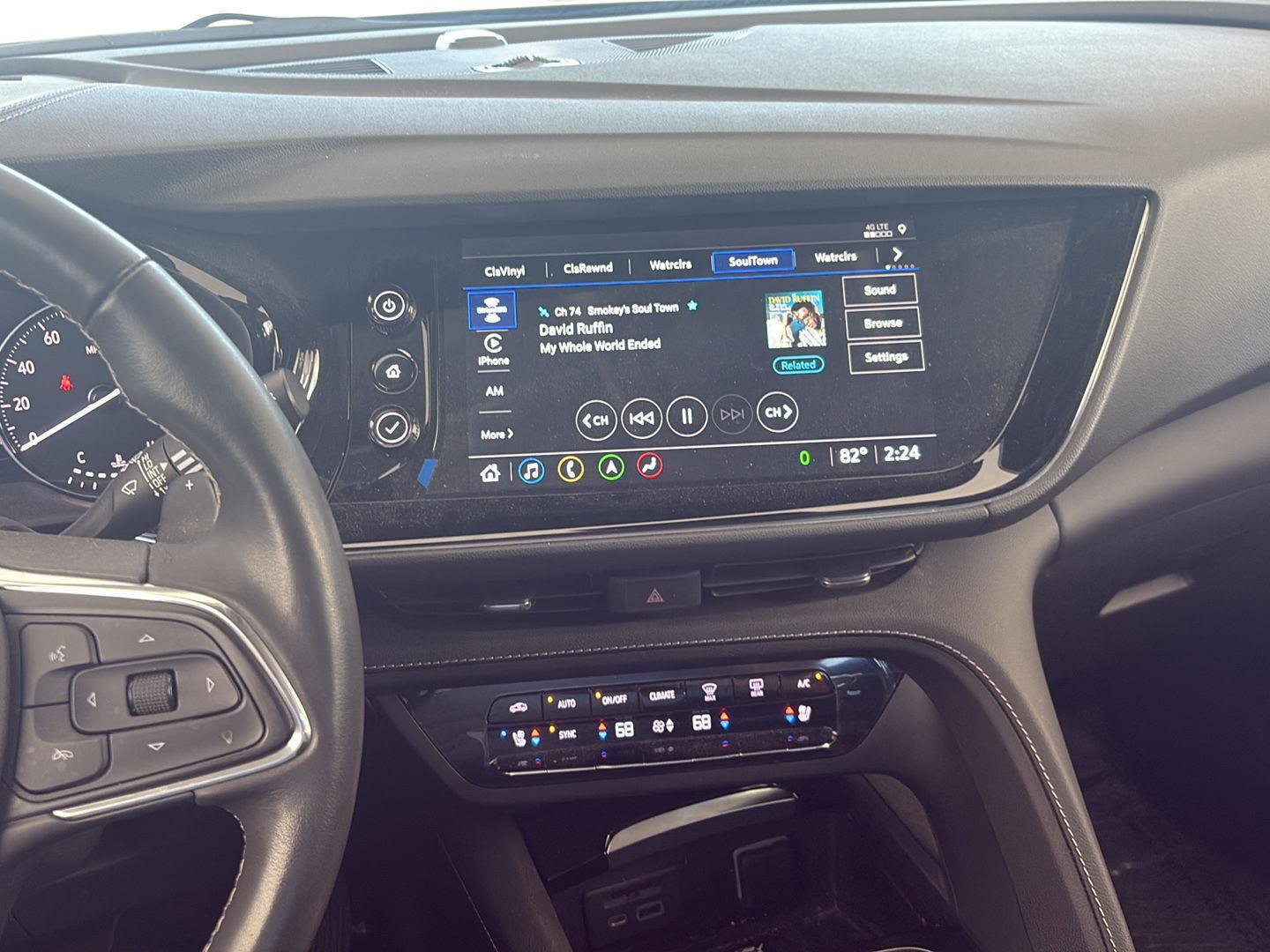 Used 2023 Buick Envision Avenir image 21