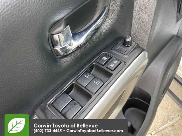 Used 2018 Nissan Titan PRO-4X w/ Pro-4x Convenience Package AWD/4WD image 19