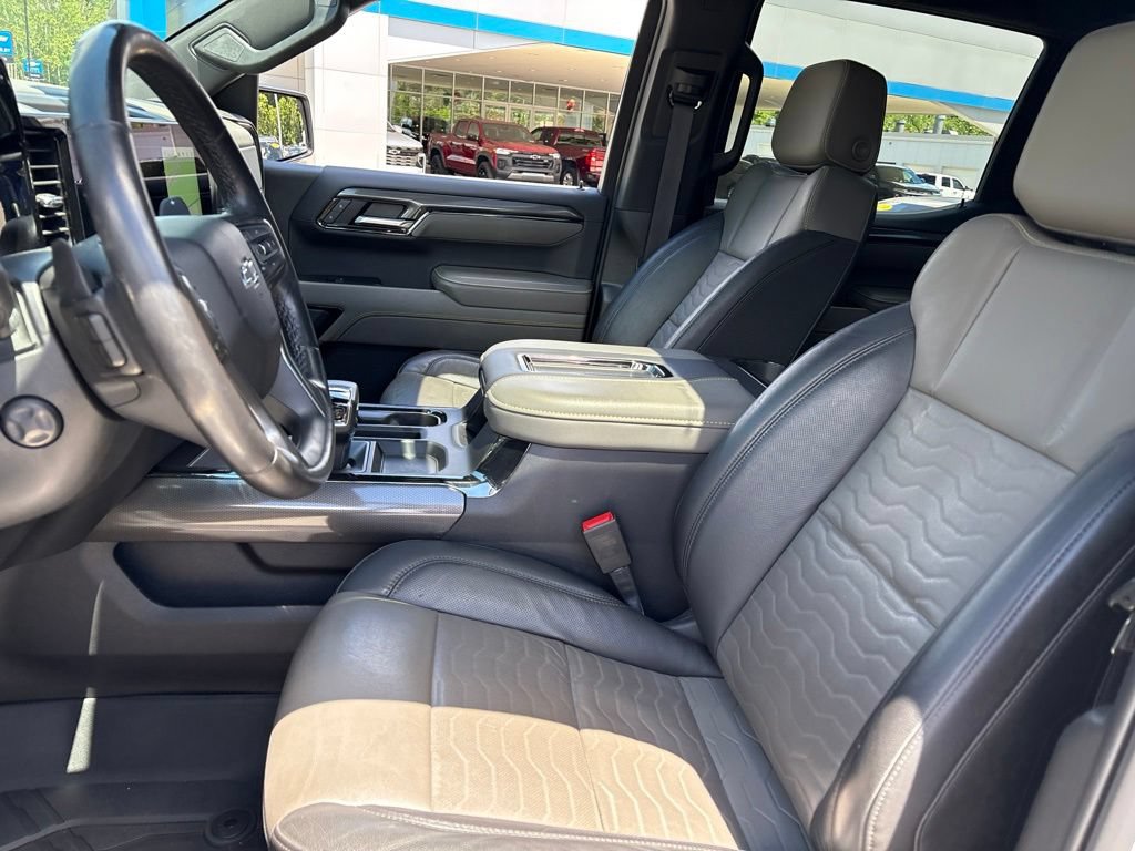 Used 2022 Chevrolet Silverado 1500 ZR2 w/ Technology Package AWD/4WD image 11