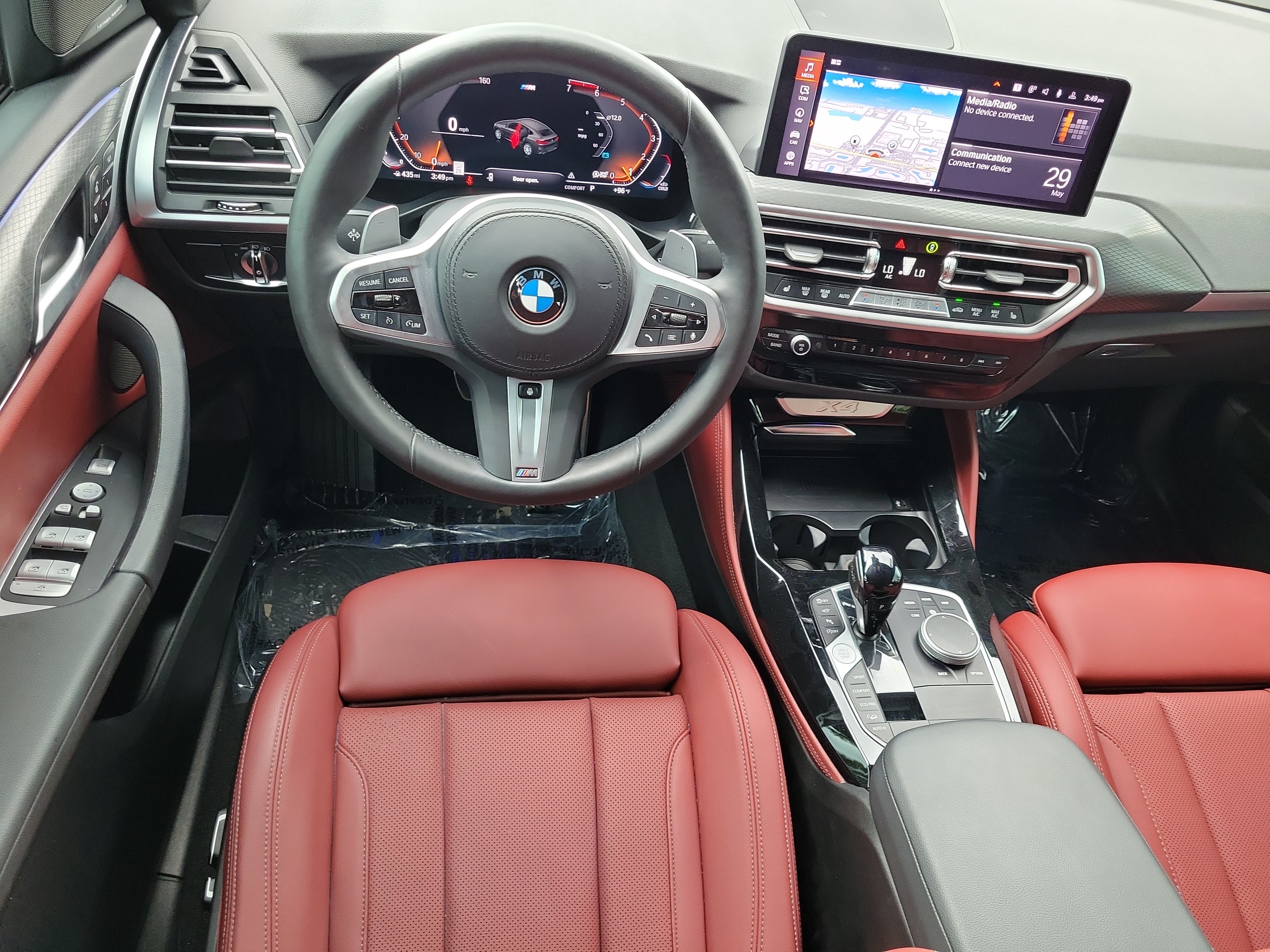 Certified 2025 BMW X4 xDrive30i w/ Premium Package AWD/4WD image 13