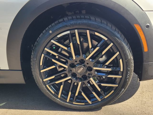 New 2026 MINI Cooper S image 9