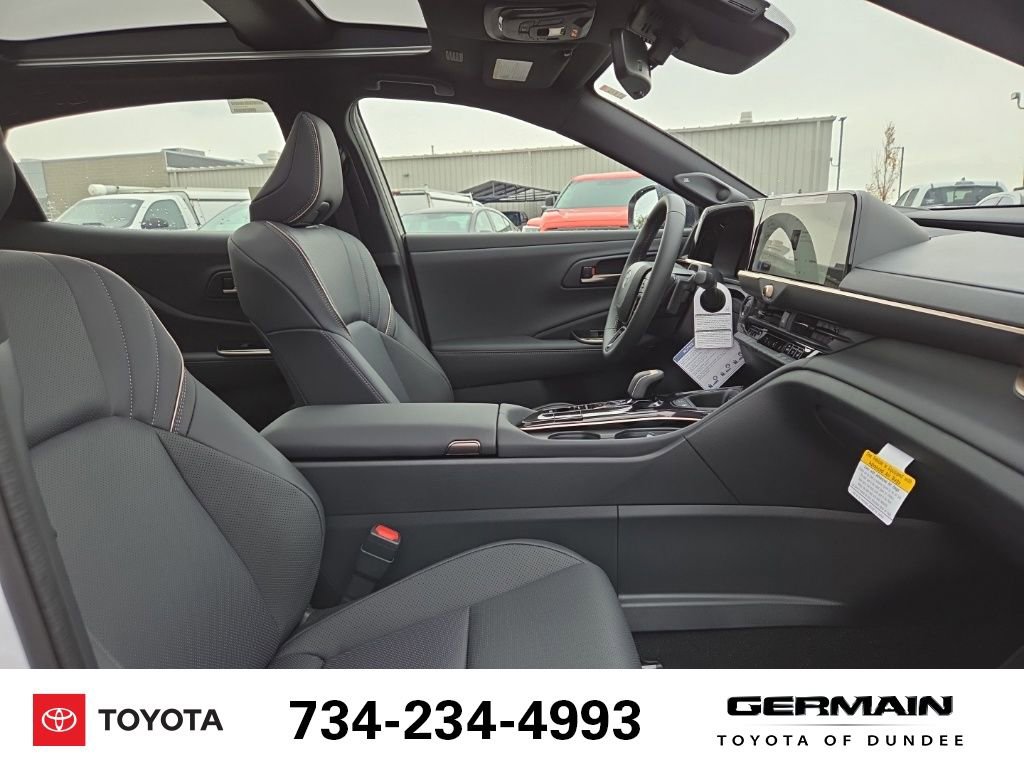 New 2026 Toyota Crown Platinum image 25