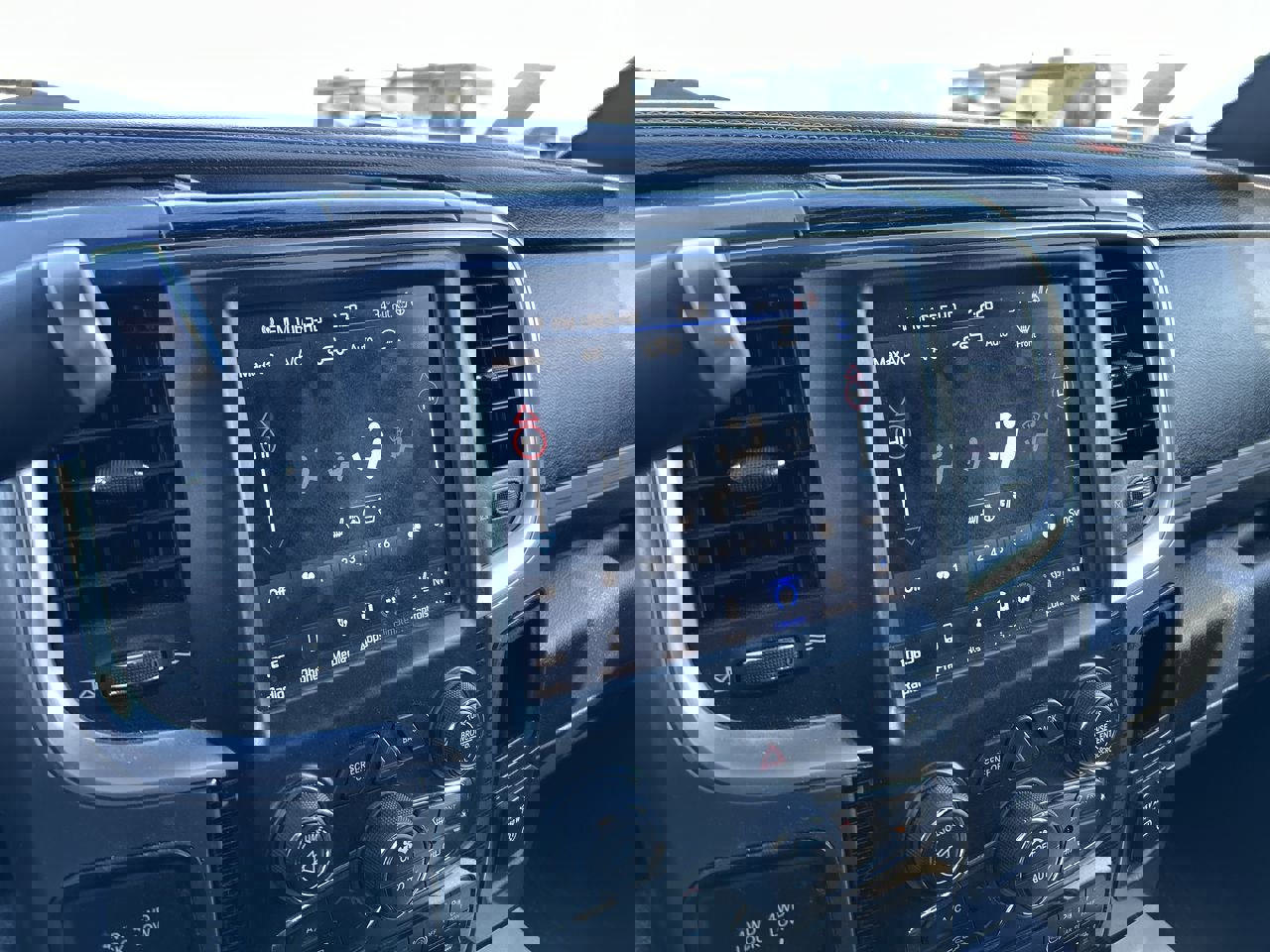 Used 2018 RAM 2500 Limited image 28