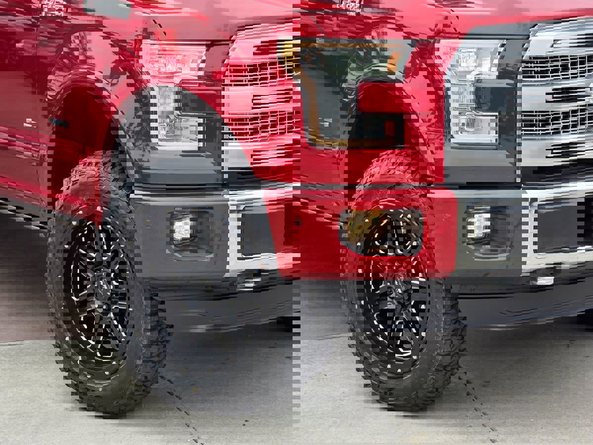 Used 2015 Ford F150 Platinum w/ Equipment Group 701A Luxury image 5