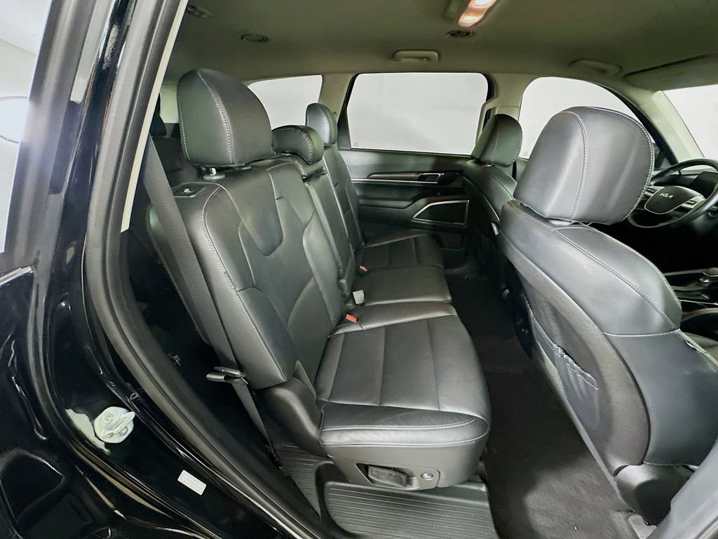 Certified 2023 Kia Telluride LX FWD image 8