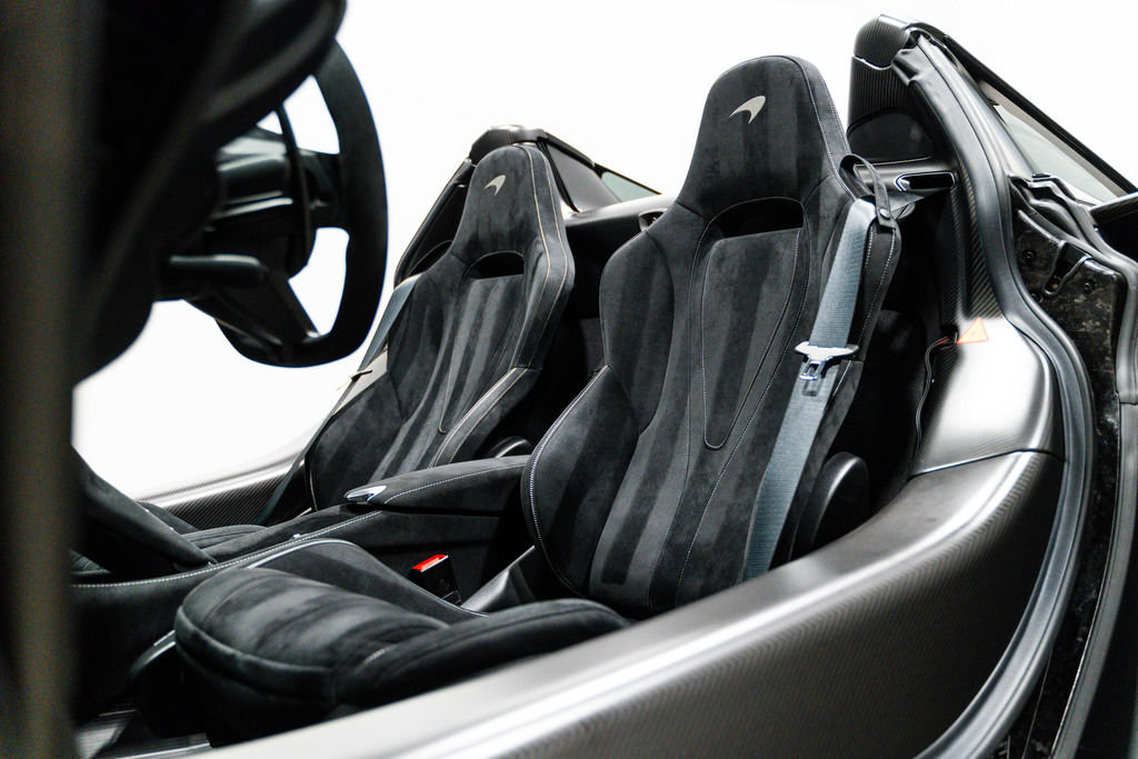 Used 2022 McLaren 765LT RWD image 7