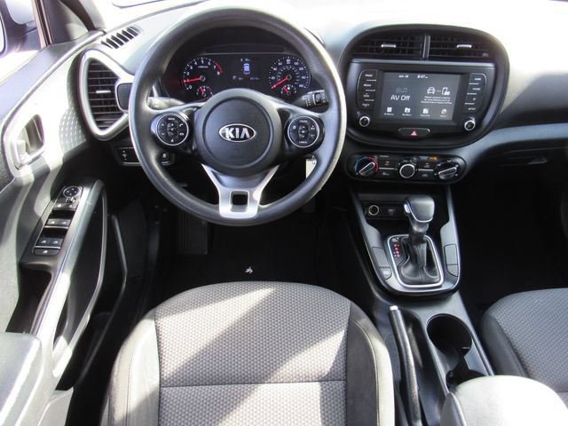 Used 2020 Kia Soul LX FWD image 16