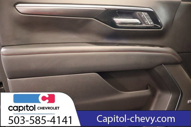 Used 2025 Chevrolet Suburban RST w/ Comfort Package AWD/4WD image 11