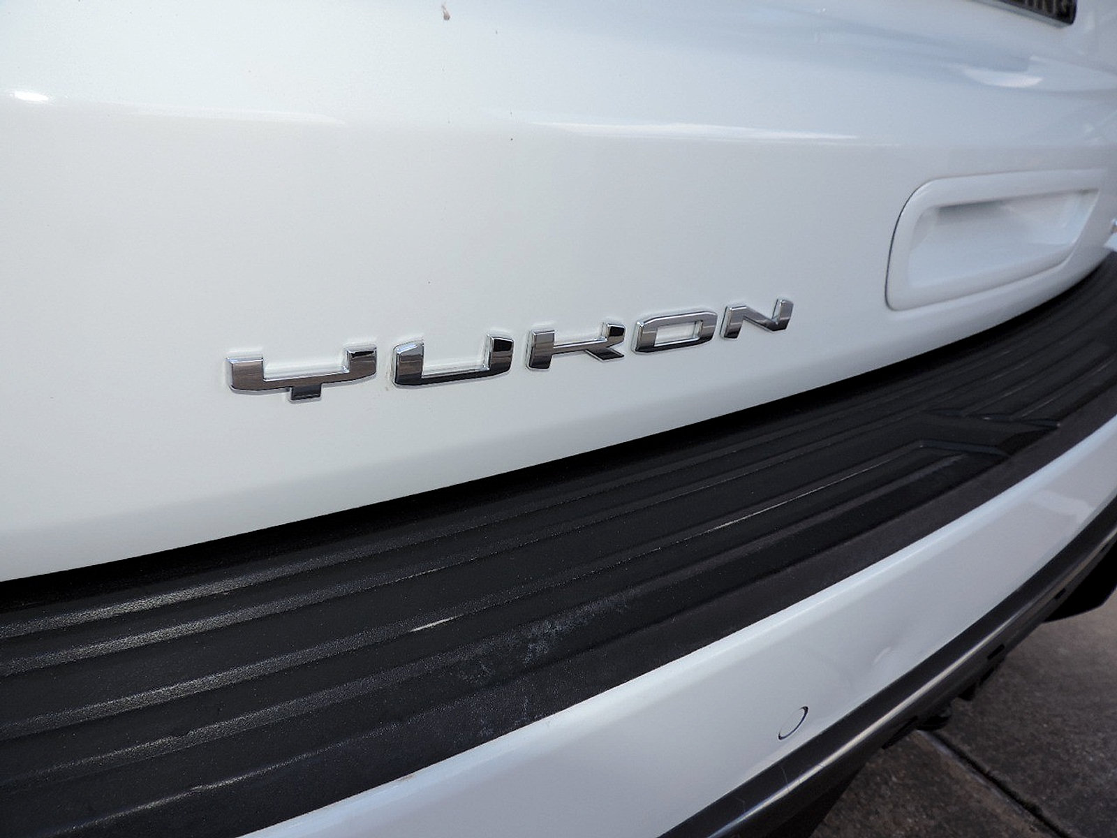 Certified 2024 GMC Yukon XL AT4 AWD/4WD image 21