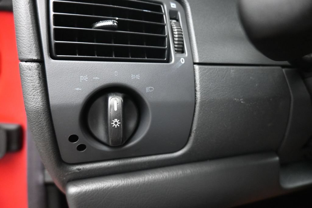 Used 2002 Mercedes-Benz SLK 320 image 21