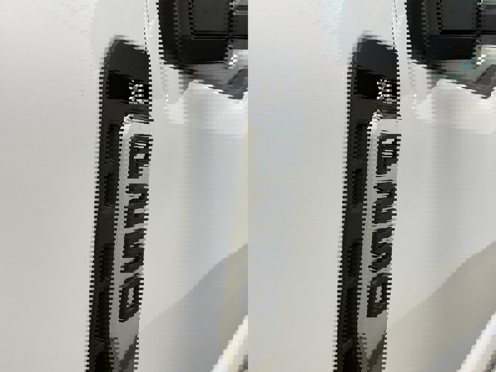 New 2026 Ford F250 XL w/ XL Chrome Package image 8