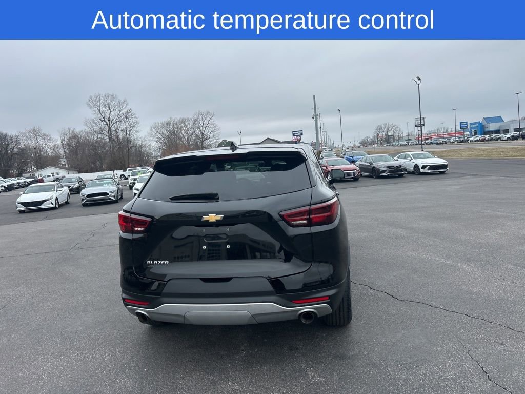 Used 2025 Chevrolet Blazer LT image 5