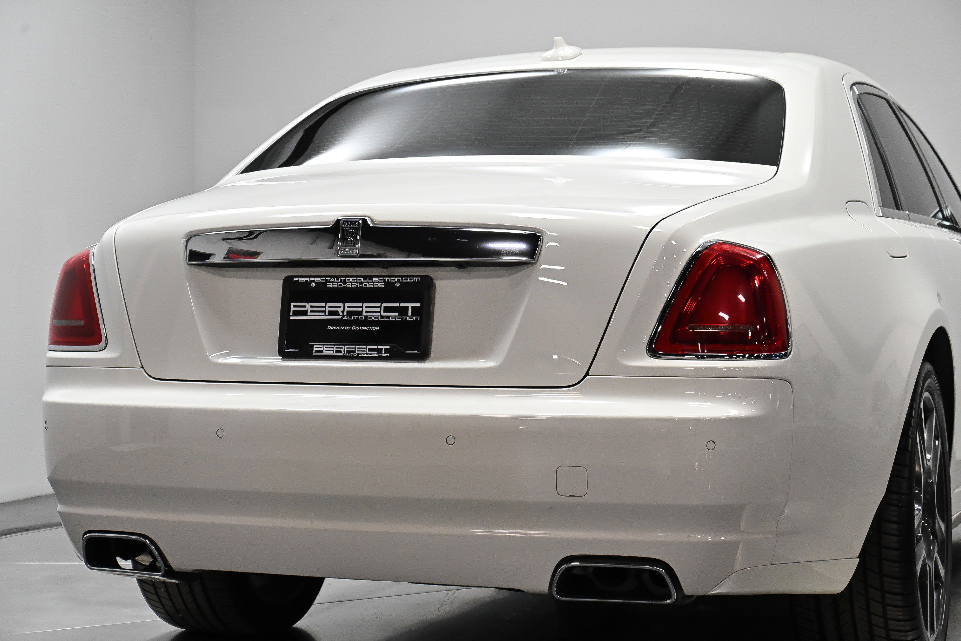 Used 2017 Rolls-Royce Ghost image 51