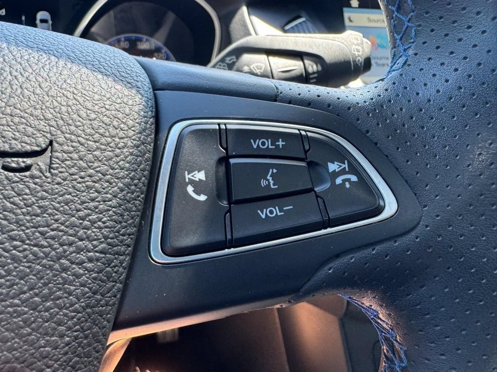 Used 2017 Ford Focus RS AWD/4WD image 18