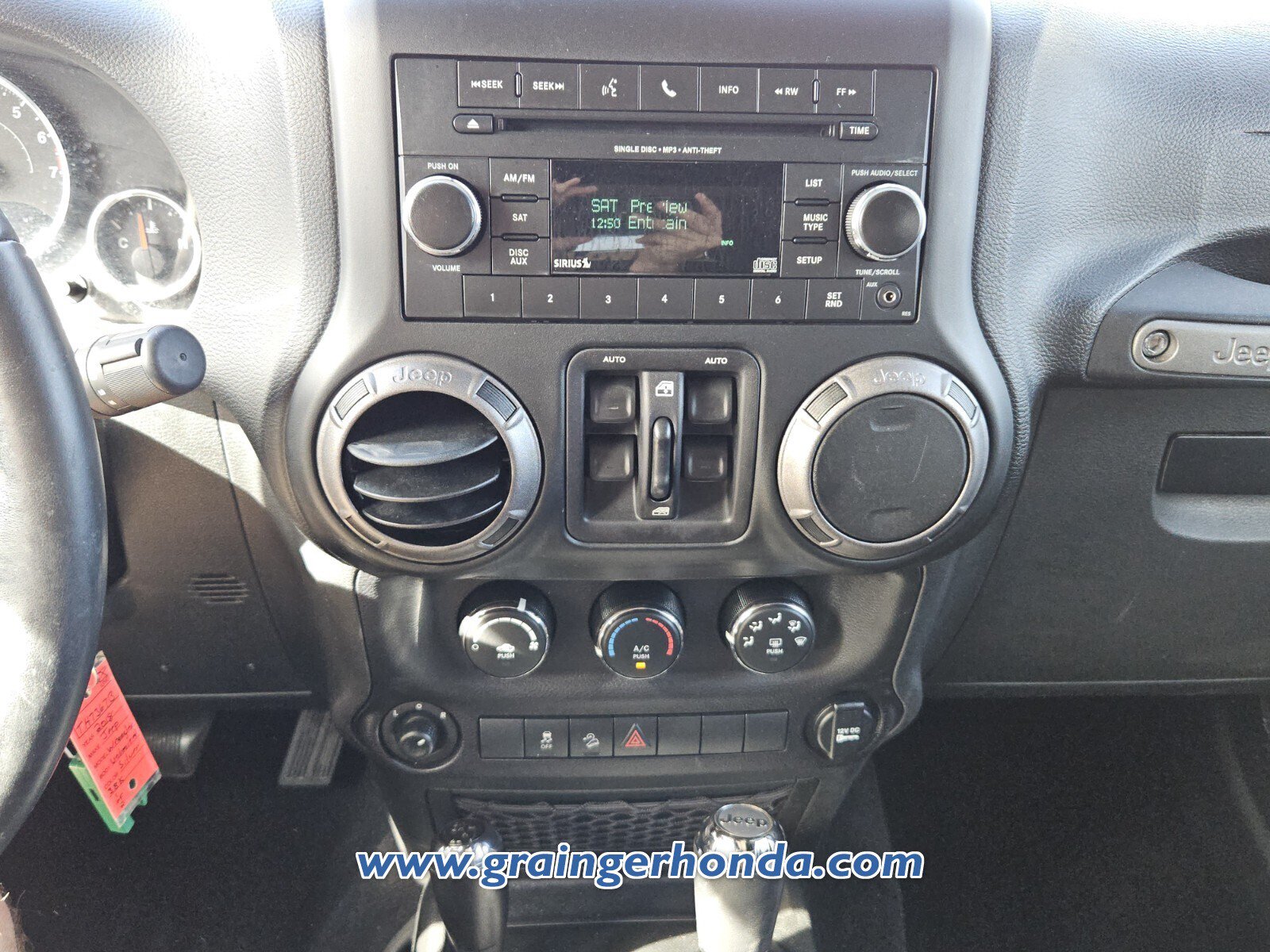 Used 2018 Jeep Wrangler Unlimited Sport S AWD/4WD image 15