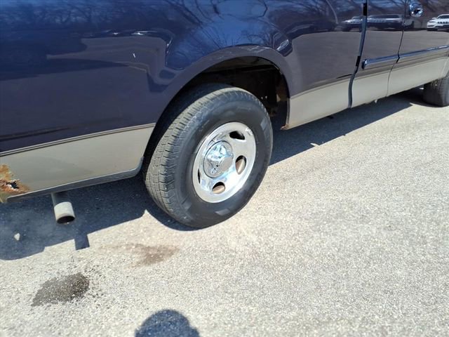 Used 2003 Ford F150 XL RWD image 9