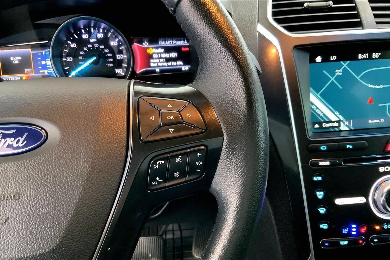 Used 2017 Ford Explorer Limited FWD image 22