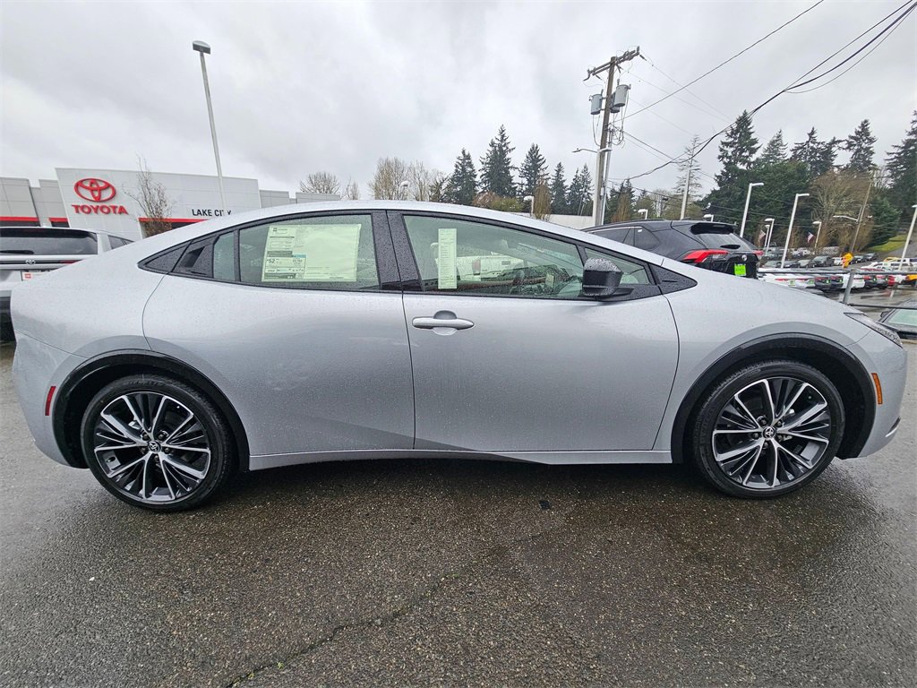 New 2026 Toyota Prius XLE image 8