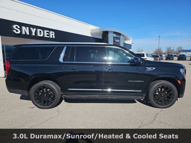 Used 2023 GMC Yukon XL SLT w/ SLT Premium Package image 42