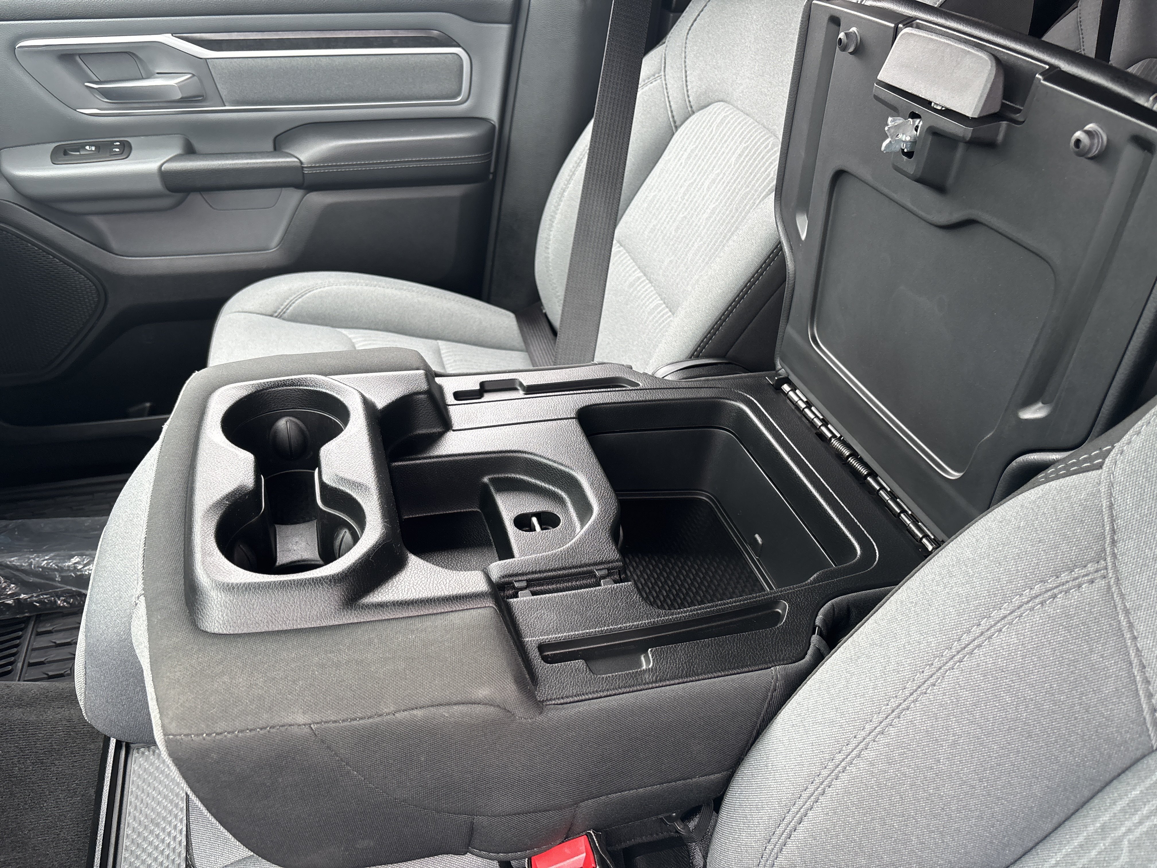 Used 2022 RAM 1500 Big Horn RWD image 24