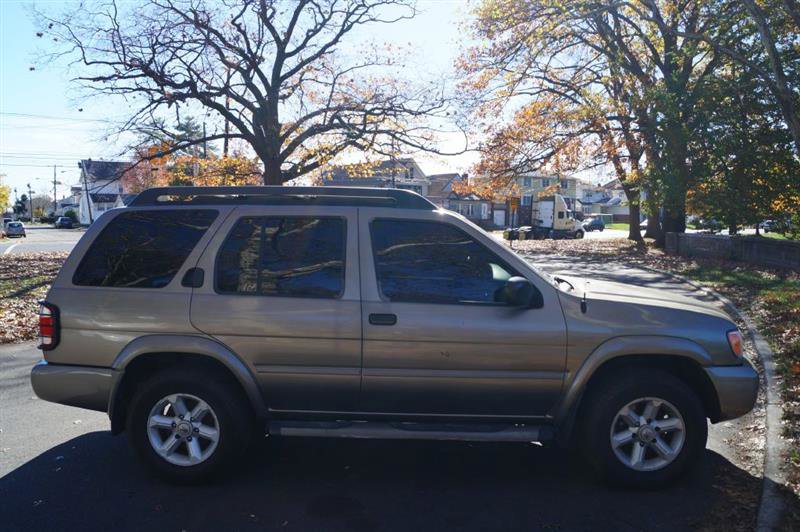 Used 2003 Nissan Pathfinder SE image 12