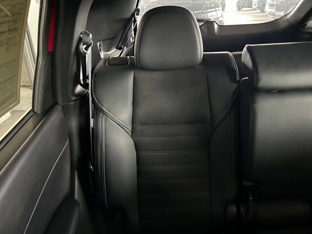 Used 2024 Mitsubishi Outlander SE Black Edition FWD image 12