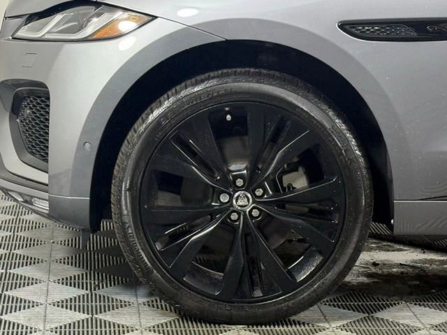 New 2026 Jaguar F-PACE R-Dynamic S image 13