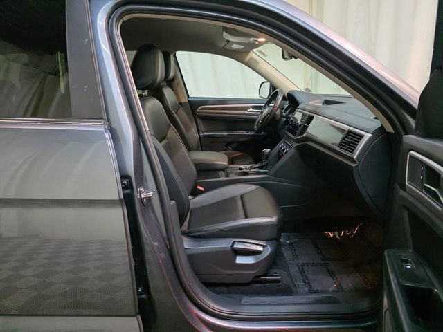 Used 2018 Volkswagen Atlas SE image 37