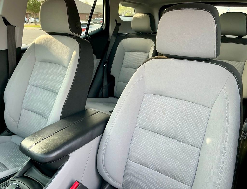 Used 2024 GMC Terrain SLE w/ Driver Convenience Package image 39