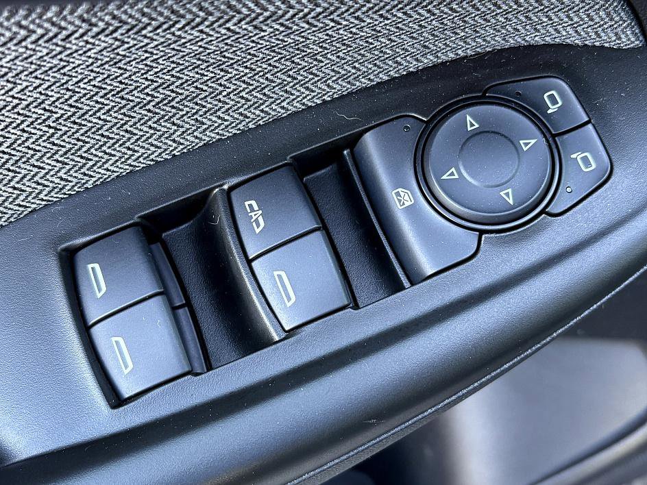 Used 2023 Chevrolet TrailBlazer LT image 17