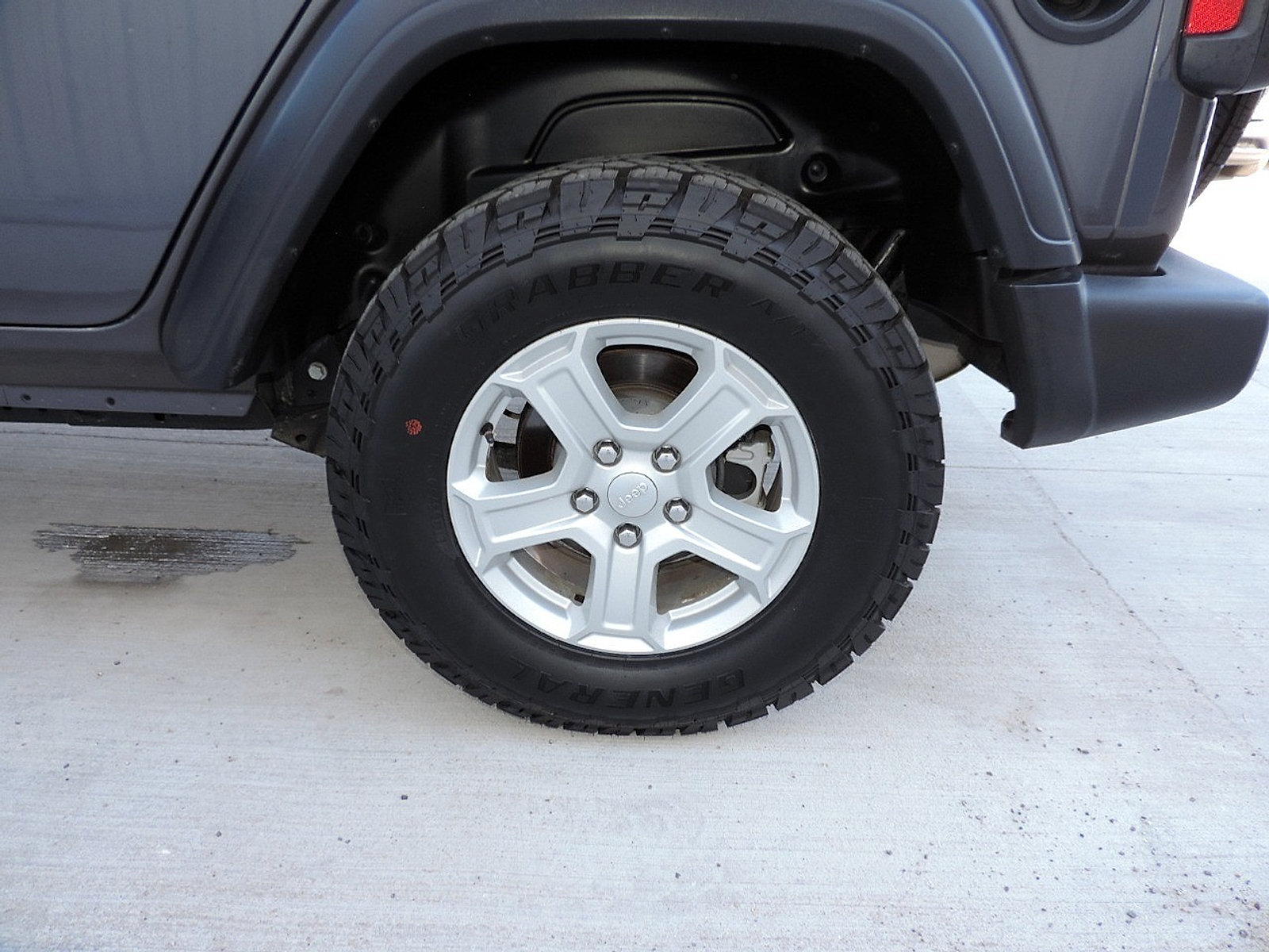 Used 2020 Jeep Wrangler Unlimited Sport S AWD/4WD image 9