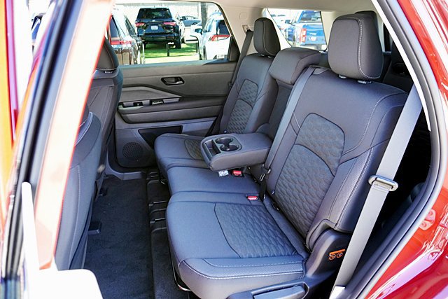 New 2026 Nissan Pathfinder SV w/ Cargo Package FWD image 25