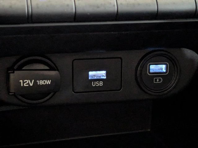 Used 2023 Hyundai Elantra SEL FWD image 20
