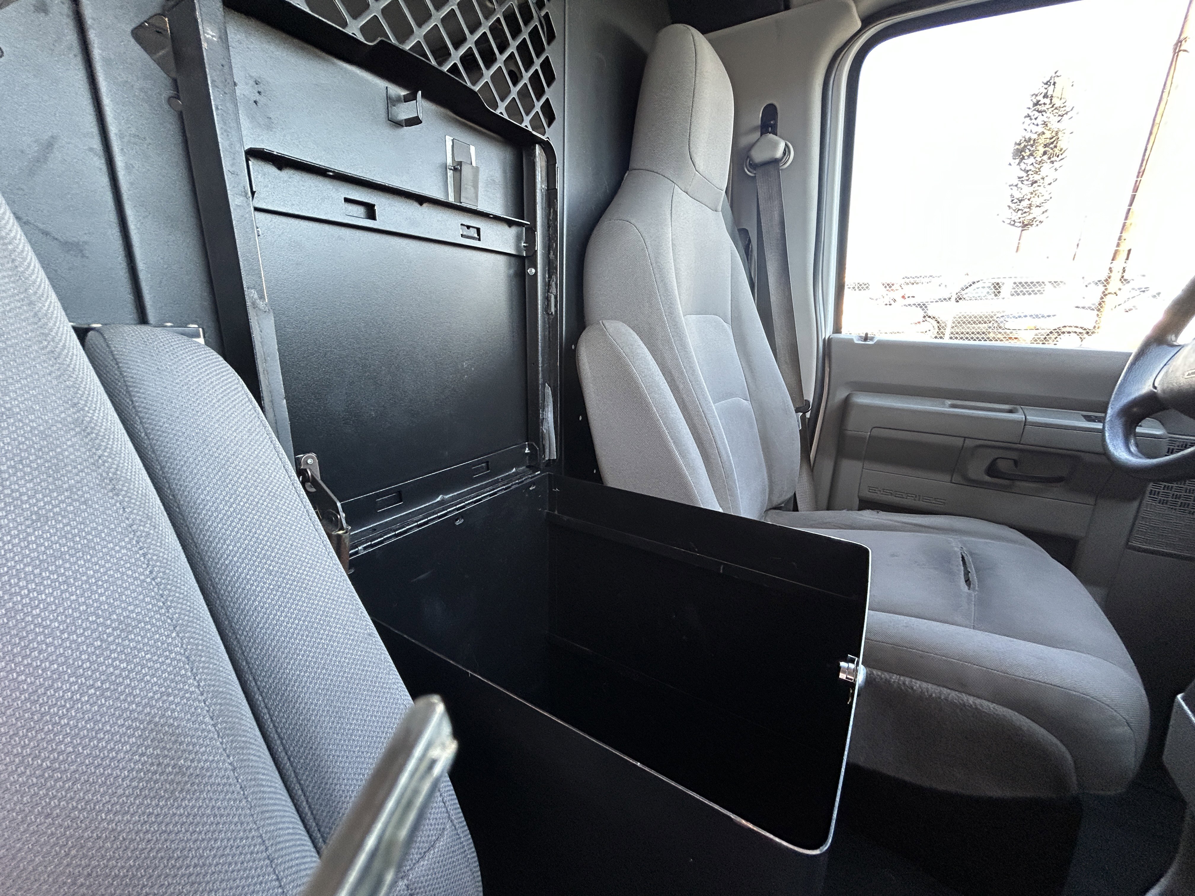 Used 2013 Ford E-150 and Econoline 150 w/ PWR Group RWD image 5