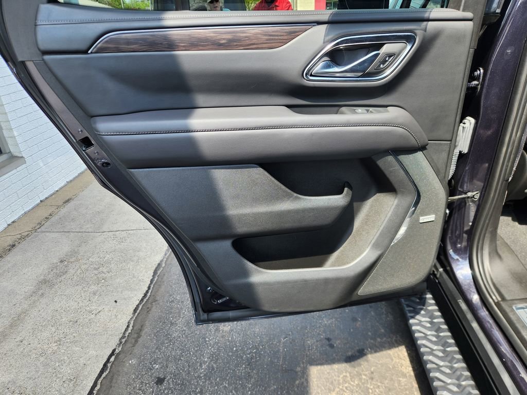 Used 2023 Chevrolet Tahoe Z71 w/ Off-Road Capability Package AWD/4WD image 18