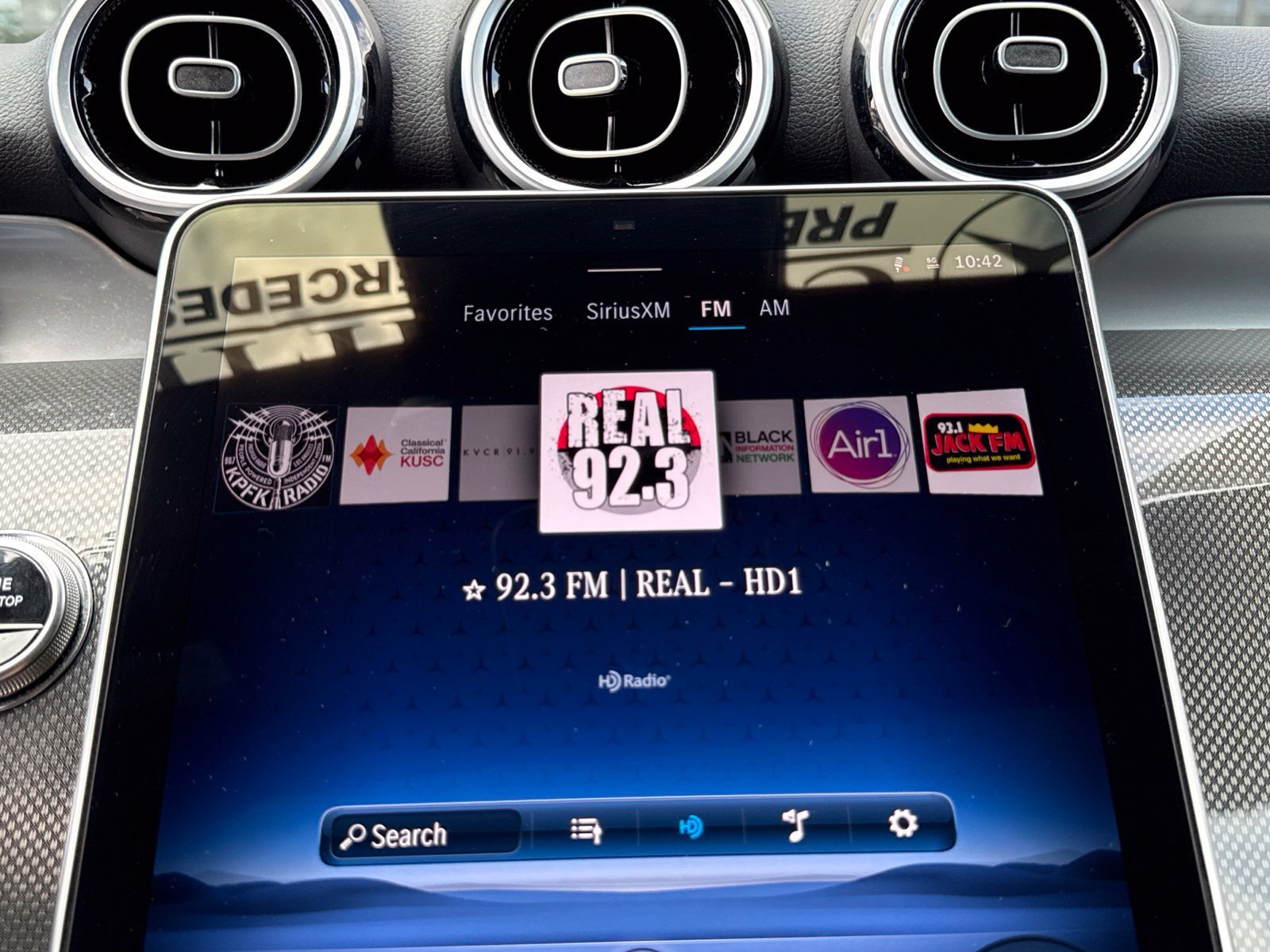 Used 2026 Mercedes-Benz GLC 300 image 36