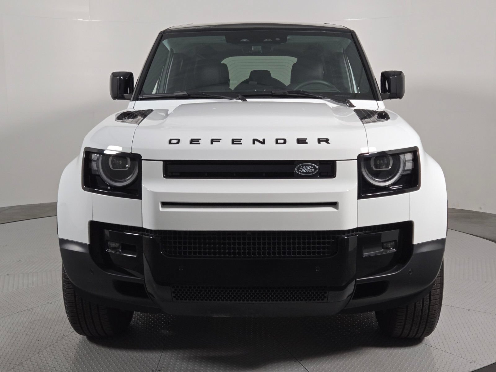 Used 2026 Land Rover Defender 110 S AWD/4WD image 8