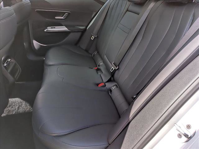 Used 2026 Mercedes-Benz E 350 4MATIC Sedan image 20