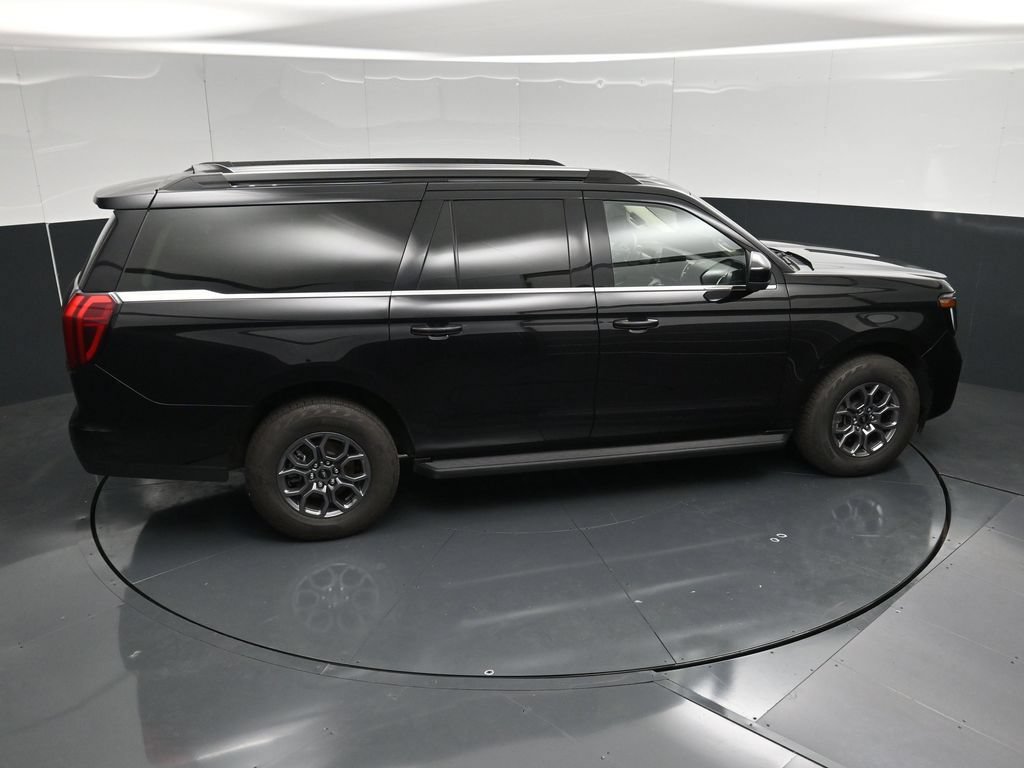 Used 2025 Ford Expedition Max Active AWD/4WD image 39