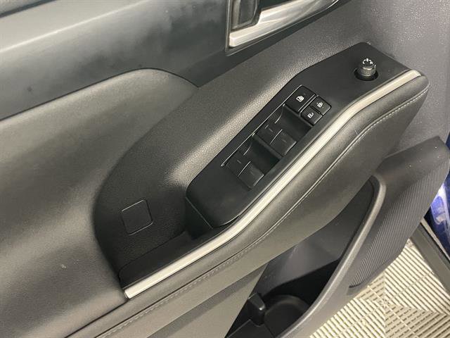 Used 2023 Toyota Highlander XSE image 19